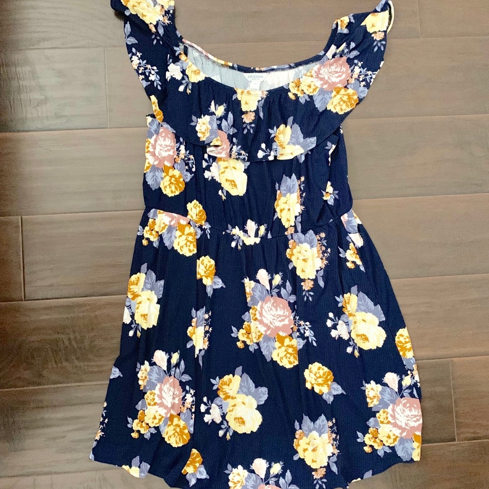 Ruffle top dress with flowers